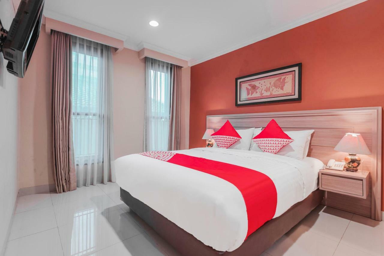 Capital O 534 Sriwijaya Hotel Jakarta Exterior photo