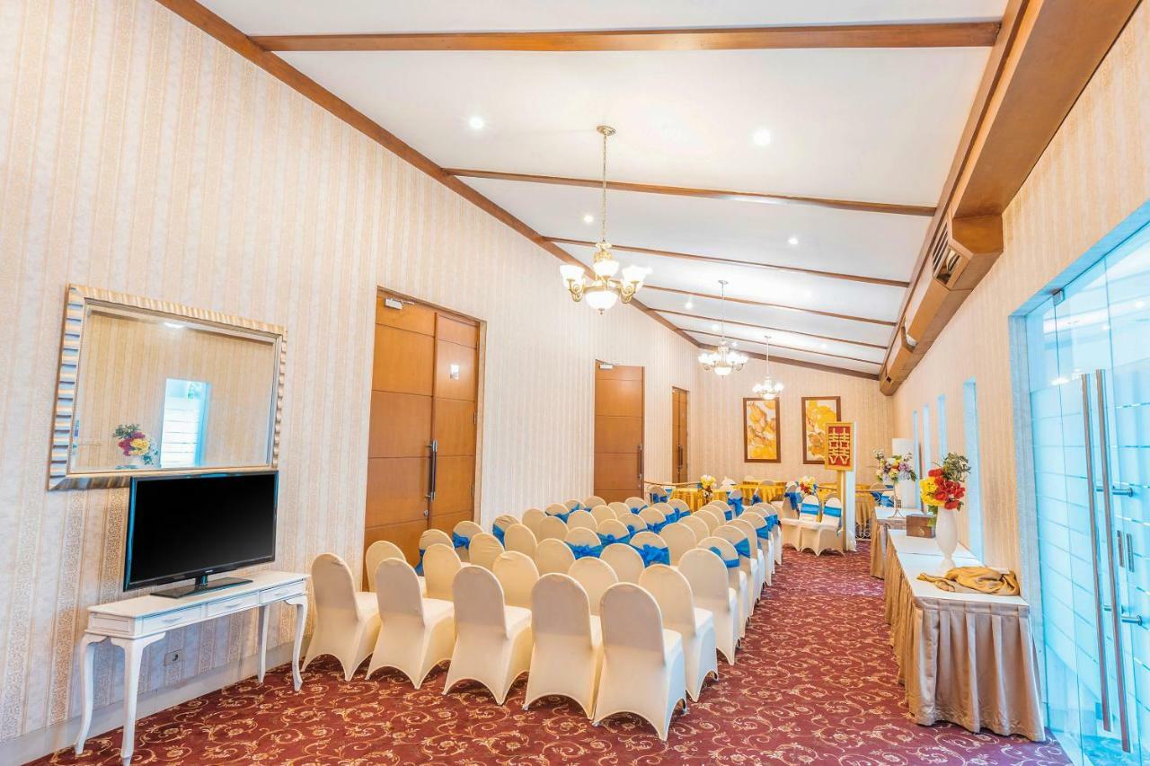 Capital O 534 Sriwijaya Hotel Jakarta Exterior photo